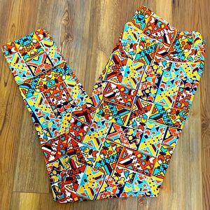 🌷 3/$20: LulaRoe Tall & Curvy Blocked Leggings